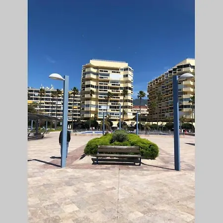 Superb Beach Front Flat, Down Town Apartment Marbella