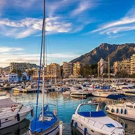 Apartment Superb Beach Front Flat, Down Town Marbella
